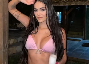 Nova acompanhante em Curitiba – Conheça Aninha Souza, atendimento no Bigorrilho