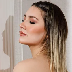 Foto capa da acompanhante Manu em Curitiba