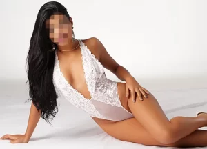 Nova acompanhante em Curitiba – Conheça Michelly, atendimento no Vila Izabel