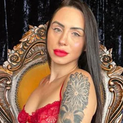 Mirella Kirtten - Acompanhante em Curitiba