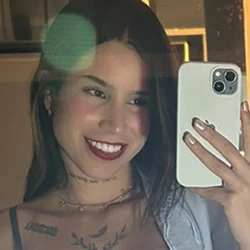 Acompanhante Livia em Curitiba - 041VIP